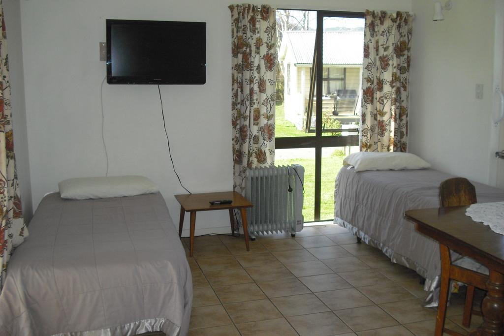 Te Aroha Holiday Park And Motels Room photo